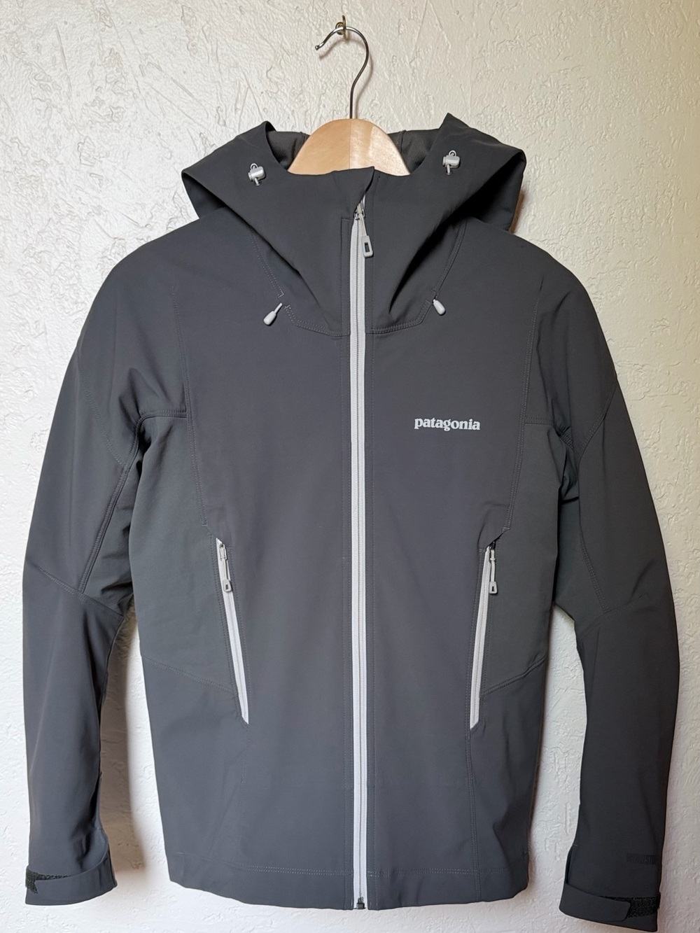 Patagonia Women's Lightweight Hooded Jacket - Charcoal Gray